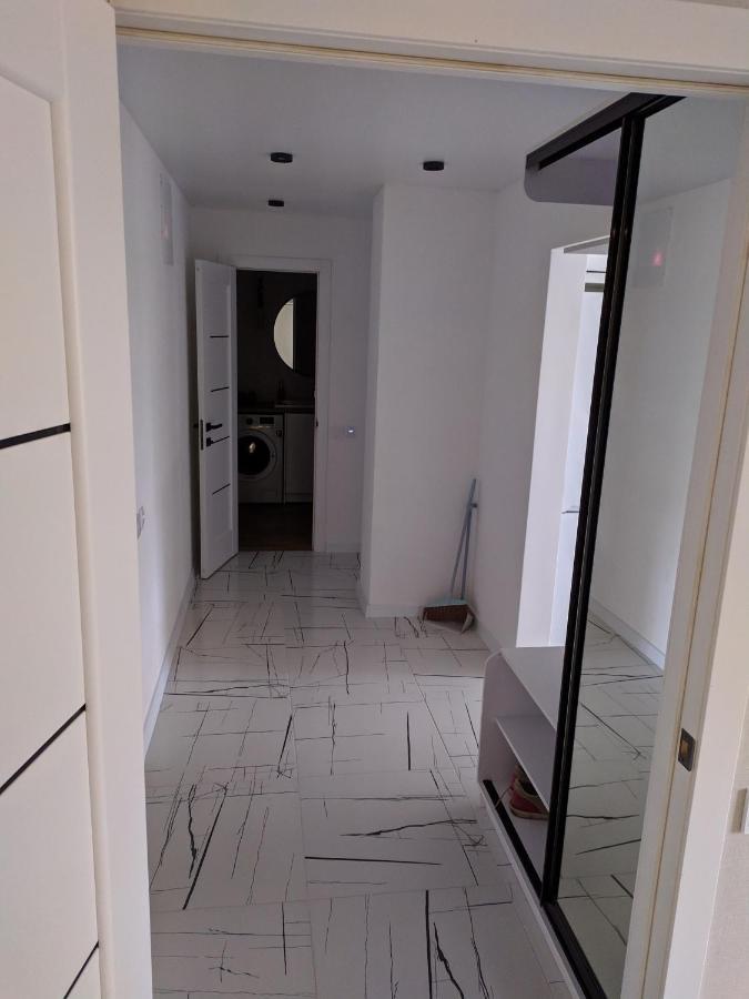 Cozy 75 Apart In Center - 2Х Кімнатна Квартира В Центрі Кропивницького Kropivnickij Kültér fotó