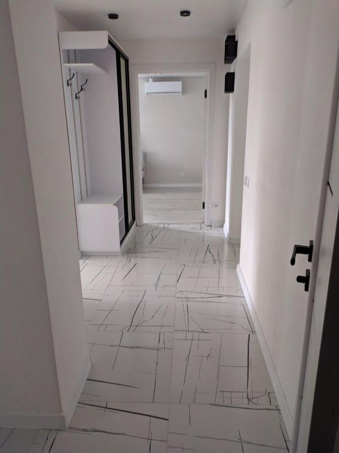 Cozy 75 Apart In Center - 2Х Кімнатна Квартира В Центрі Кропивницького Kropivnickij Kültér fotó